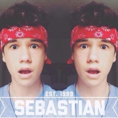 follow @teachmecaniff for a free follow