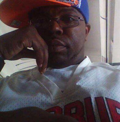 Independent pro Wrestler/father/comedian/ here to share daily funny things and trend on some serious issues ...and i love BBW #teambbw