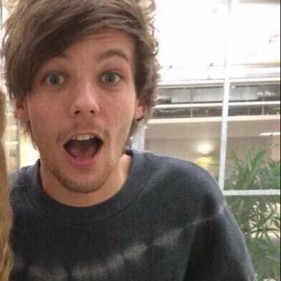 follow @derashxaele please bae