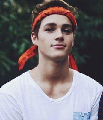 TommoMiron's profile picture. You were born with wings, why crawl through life?