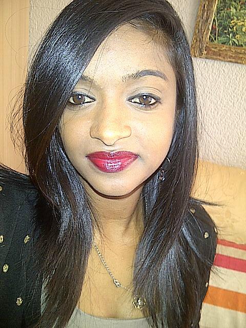 I'm unique....Fun.. Talkative... Outgoing... Funky.... Crazy as ever... Love music... And very sociable person... Ya bIsh SElF..#teamfollowback
