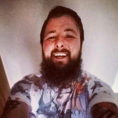 MrLyons83's profile picture. Bearded Tattooed Awesome