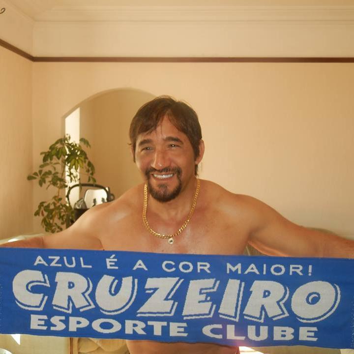 Achar que o mundo não tem um criador é o mesmo que afirmar que um dicionário é o resultado de uma explosão numa tipografia.🙏✌️🇬🇧🇧🇷👉💪👈