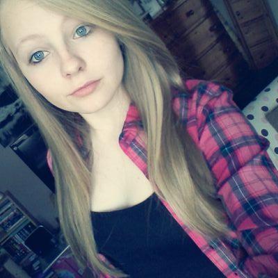 Follow @sooiphee