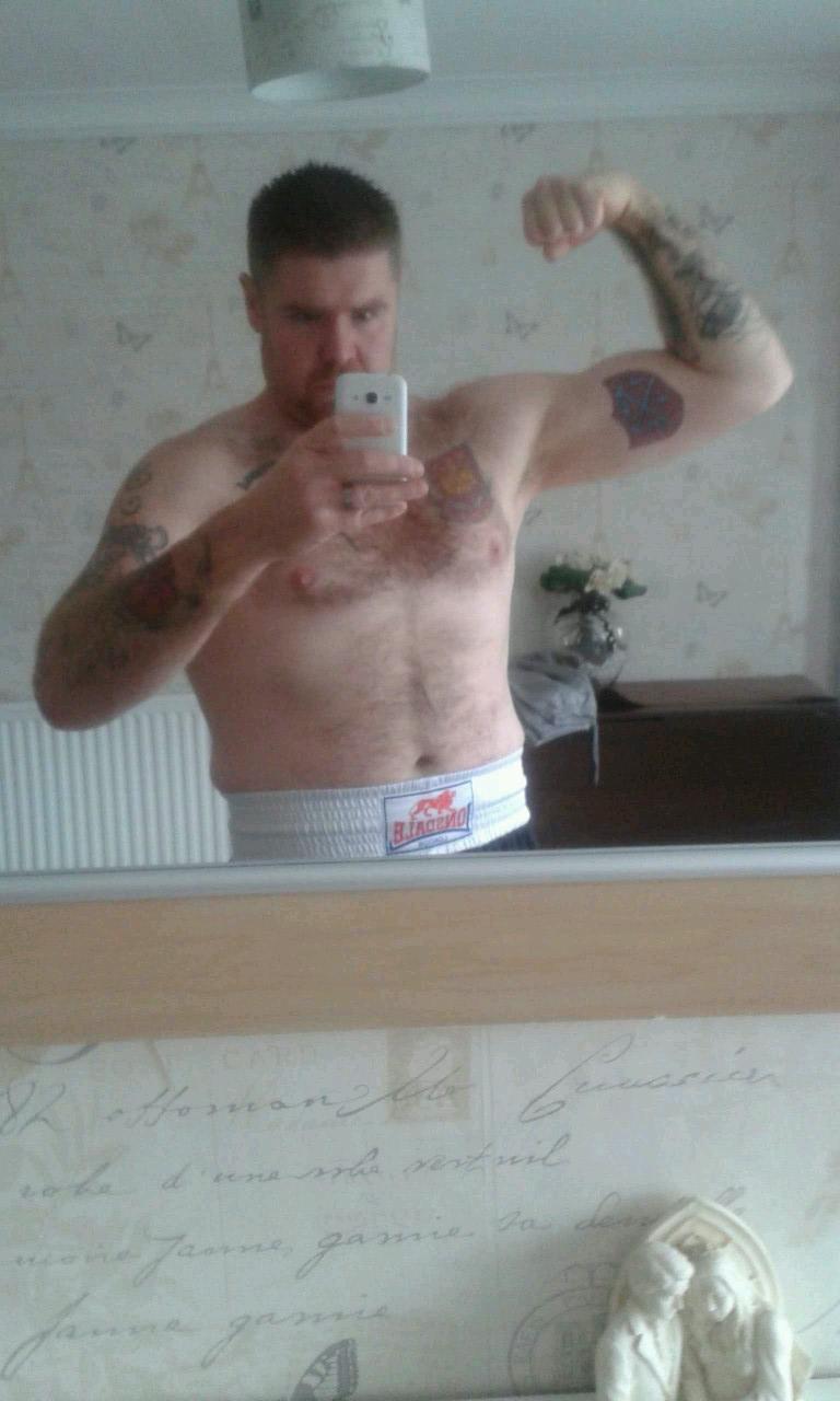 lovewesthamcoyi's profile picture. married to a amazing woman have to great kids UWCB boxer raising money for cancer research uk