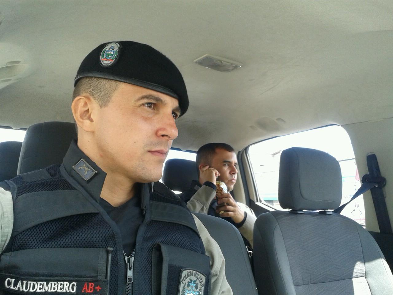 Capitão da Polícia Militar do Estado da Paraíba, atualmente na função de Subcomandante da 4a CIPM. Bayeux PB.