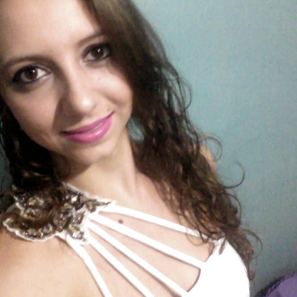 Amar é sofrer; não amar é sofrer mais ainda :)