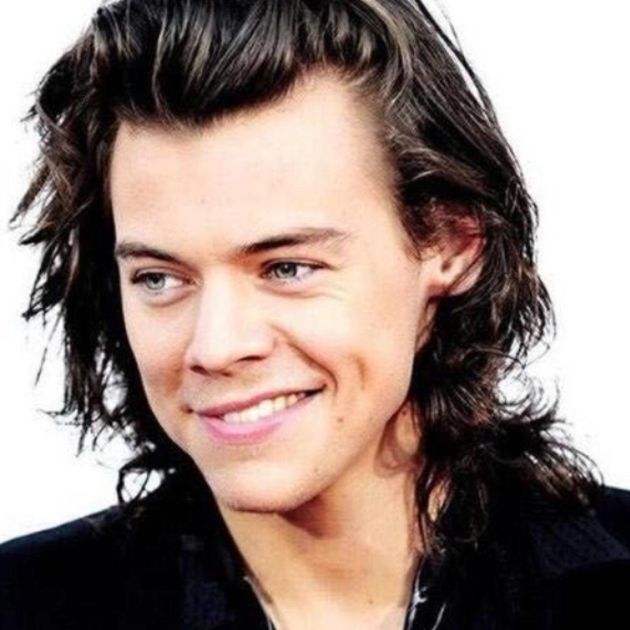 freefollowlh94's profile picture. Hiii! Go and follow me on @lovelyharry94! Ill follow u back immediately, i promise! btw ur fave loves u so much xxx