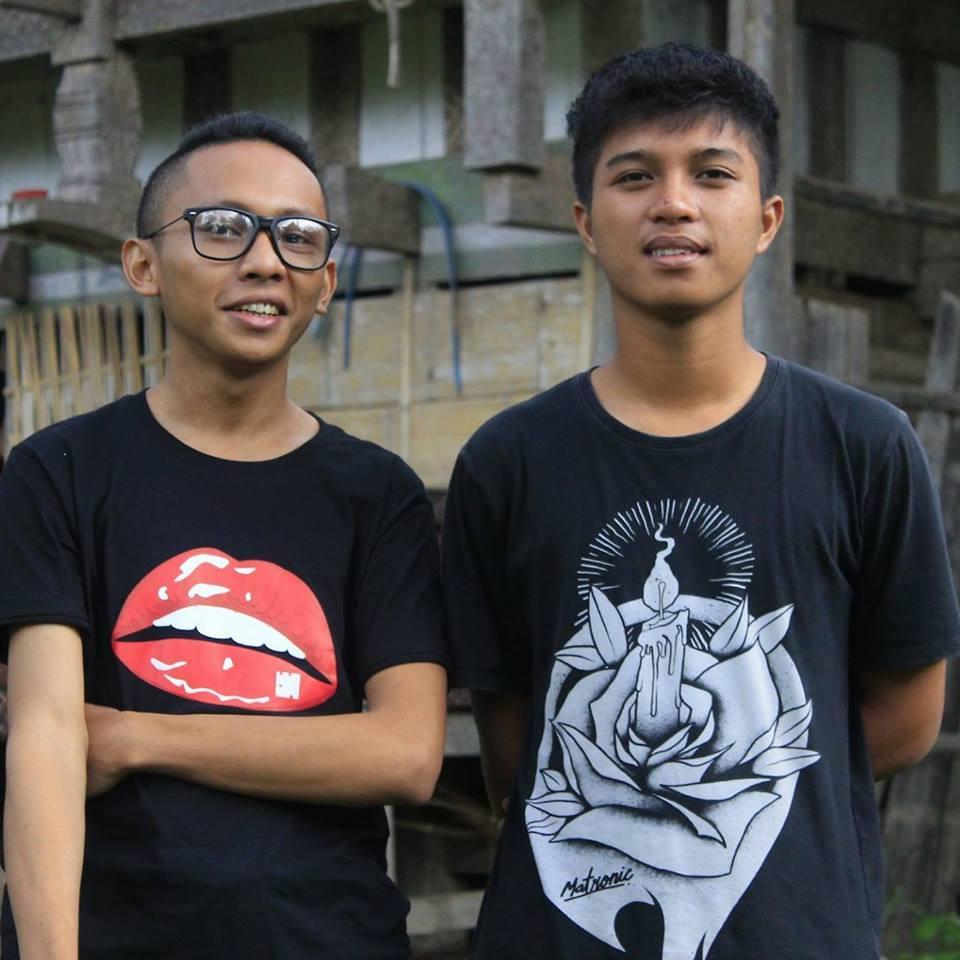 @riverska_ska | Rhytm Guitar | SMA Negeri 1 Rantepao | 31-10-98 | Keep Skankin *EnjoyingSka
Pin : 553B5A92