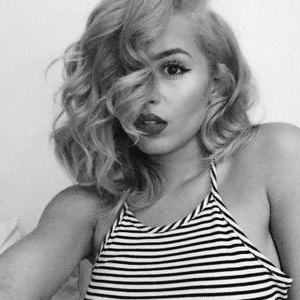 Been living my life in black and white, no sleeping ⚫⚪.