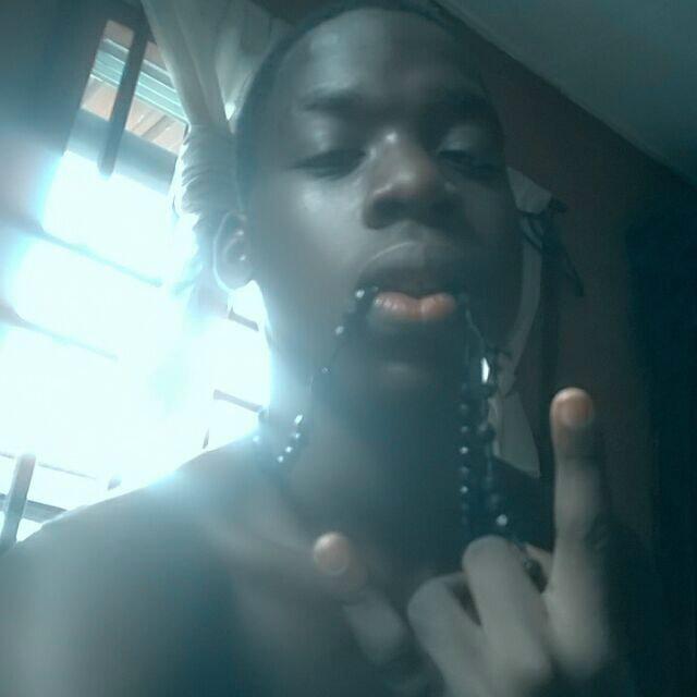 Recording artiste,Cool kid,love making friends,an easy going guy with God on his side...(Big Money Records)