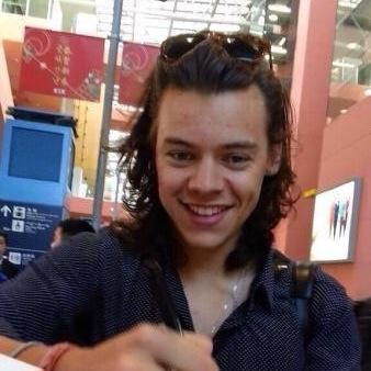 @captivatednarry ask for a follow back