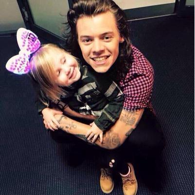 hey guys please follow my main account @hornyforhes love you all and your FAV will notice you one day