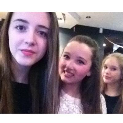 lilly 12 instergram-lillythompson02.