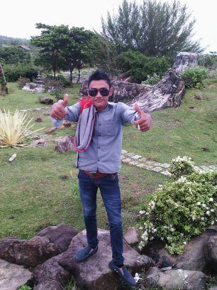 abdullahsani281's profile picture. 