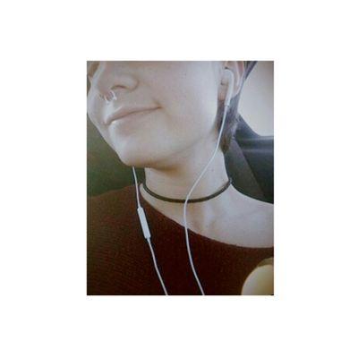 Soy la reina del ciego,ciego como un ciclope tuerto,mas viva que nunca,pero clinicamente muerta.A mi tus ojos me enseñaron a volar.
