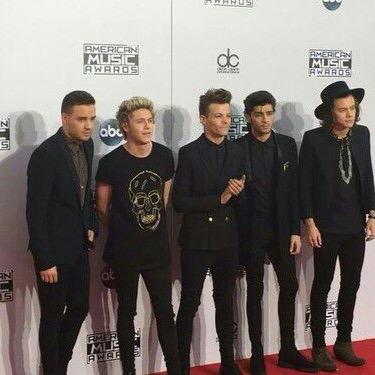 Macgcon and One Direction