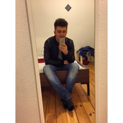 JusSuad's profile picture. 