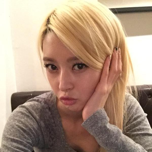 naraxhv's profile picture. HelloVenus-91L