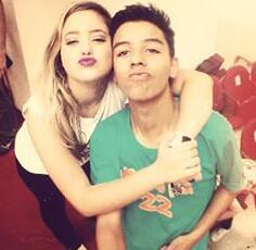 Sou Belieber, Luanete, super fã da @brunakarlabk e gosto demais do @jorgeematheus. Amo a @julia e não fico sem ouvir @lucaslucco. te amo @lucassilva