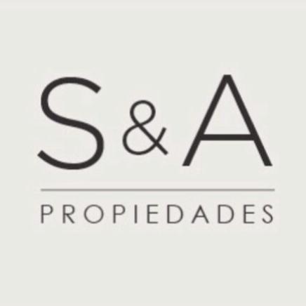 Corredora de Propiedades Exclusiva. Especialización en terrenos para desarrollos inmobiliarios.