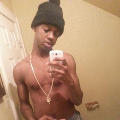 flyshit999's profile picture. Ask Yo Bitch bout me | KIK : Cassh_mula  |