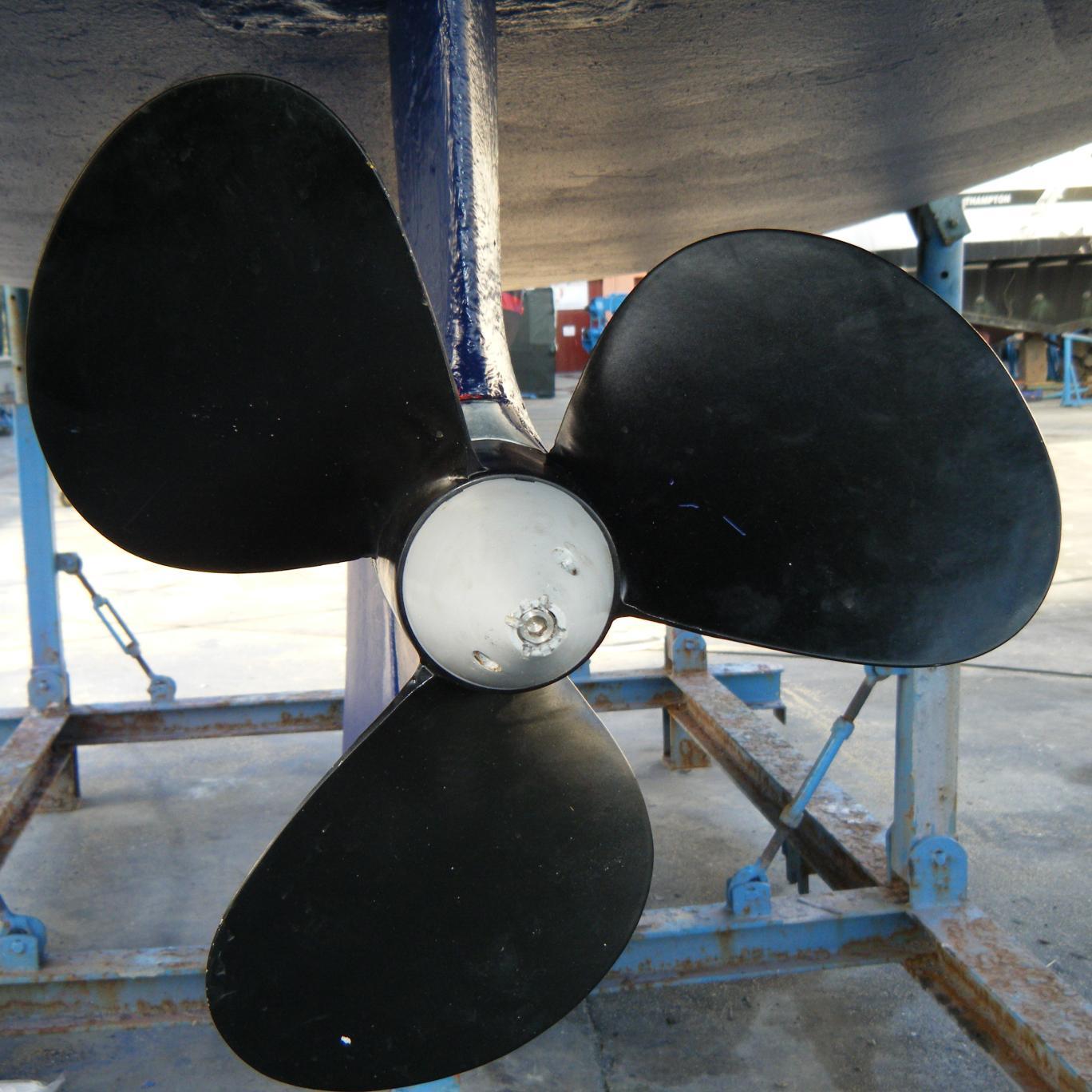 Offering all marine services from Maintenance to Meteorology we provide peace of mind for absent boat owners and speedy repairs for boats on the move!