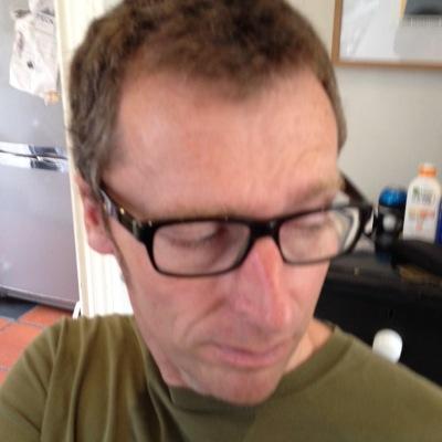 English Teacher work account. Poetry account: @drbafc  Pamphlet- The Liquid Air https://t.co/V0Dk26zrZx