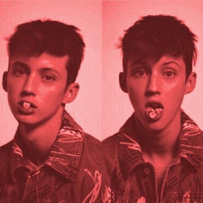 PLEASE RETWEET THIS LINK https://t.co/Et6xNJ12Xb THATS ALL YOU NEED TO DO !!! IF YOU WANT YOU CAN FOLLOW @aussietroyler