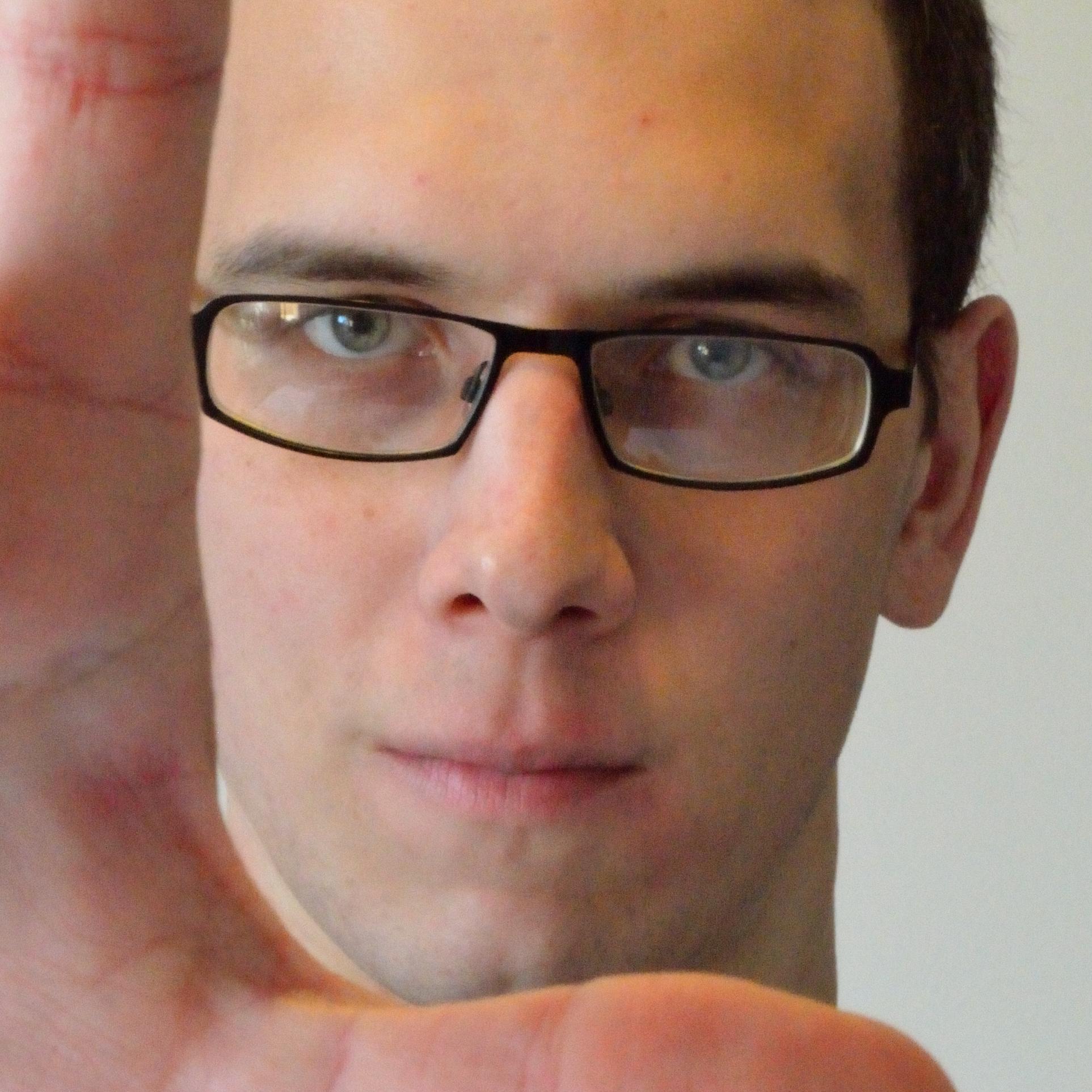 this is the companion profile to my Wordpress Blog, http://t.co/FH9uNwhr7F. Check it out, see what I get up too.