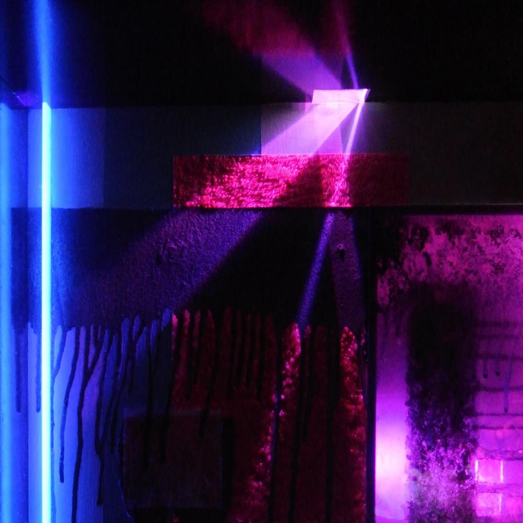 Light Artist, Laura Bayliss, celebrates light, paint and the magic that occurs when these two mediums combine. ‘I paint with light and I light paint'