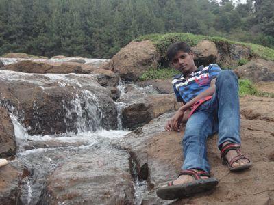 Never make Any one very spl in ur life...becoz  whn They #change U Don't hate them...Instead U start Hating Ur self...!