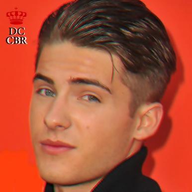 Sua mais nova fonte de informações sobre o ator Cody Christian em toda américa latina.