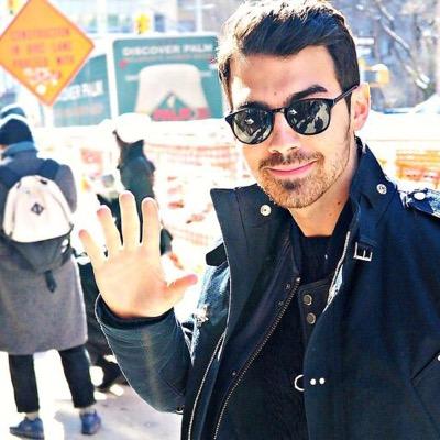 but I still in love with the Jonas Brothers so fucking bad @kevinjonas @joejonas @nickjonas