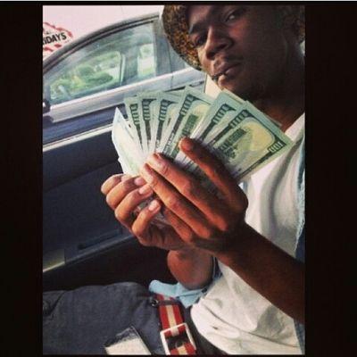 PushstartMoe's profile picture. Some Niggas Naturally get to a Dollar its just in'em n some niggas always broke its also just in'em....im #Pushstart #AlwaysDABBIN