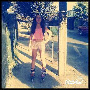 HIIII, I AM CHILEAN!!! MY SMILE IS ONE DIRECTION AND DANCE MOMS... I LOVEEEEE