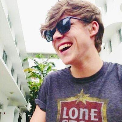 LlamaNightGuard's profile picture. I am a beautiful Llama man! And also a security guard! WereLlama.