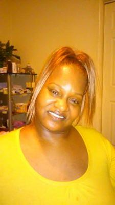 raypoo42's profile picture. Home body good hearted person