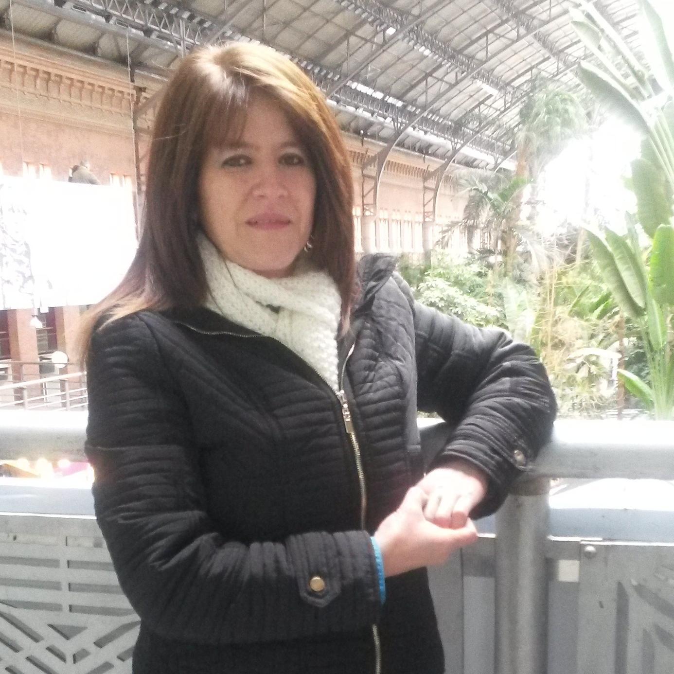 Doctora en Medicina Interna del Hospital José Carrasco Arteaga @IESSec @IESSHJCA