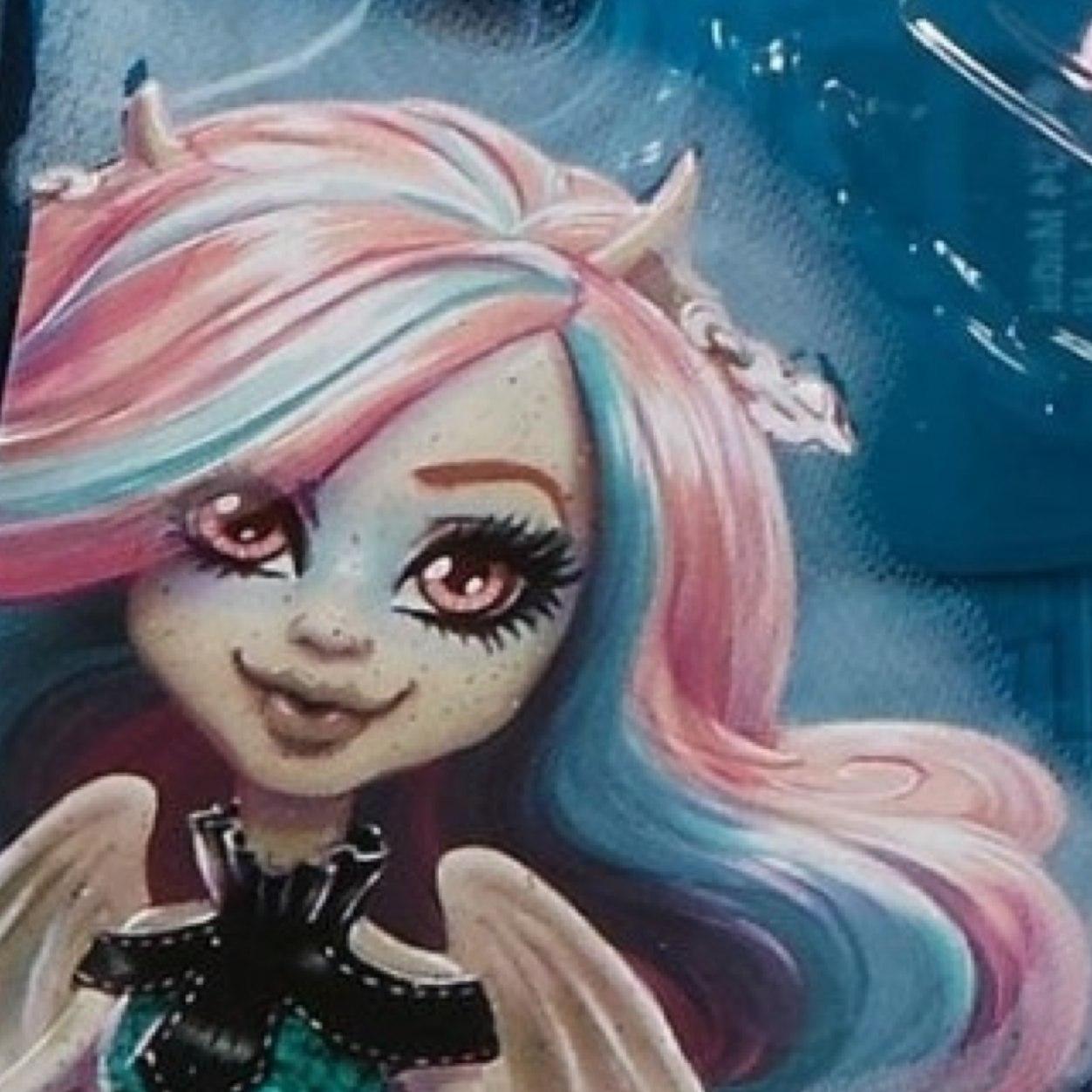 RochelleGGoyle's profile picture. UnFollow без причины, признак дурачины..