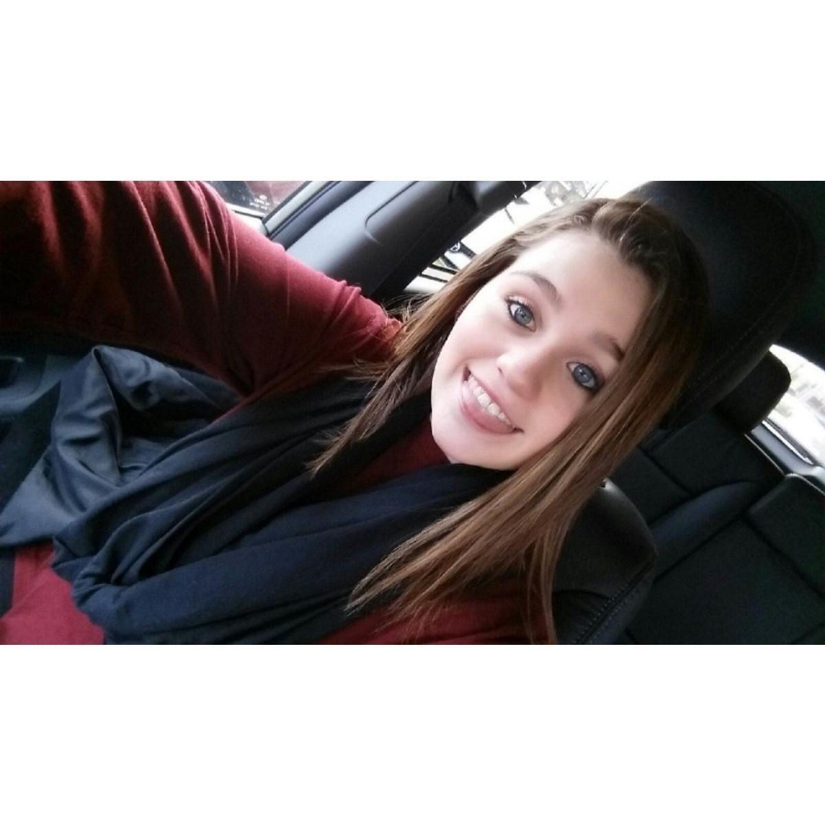 shanngeralyn's profile picture. she was drowning but nobody saw her struggle.