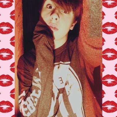 Raιley // yoυng & recĸleѕѕ. ☮мadι ιѕ мy oтнer нalғ☮. ❆нeaven ιѕ мy ѕpιrιт anιмal❆
Colliner✋✊