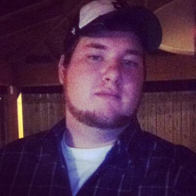 just a country boy from Louisiana!! I work on the pipeline for Troy construction!! hmu if u wanna know more!!
