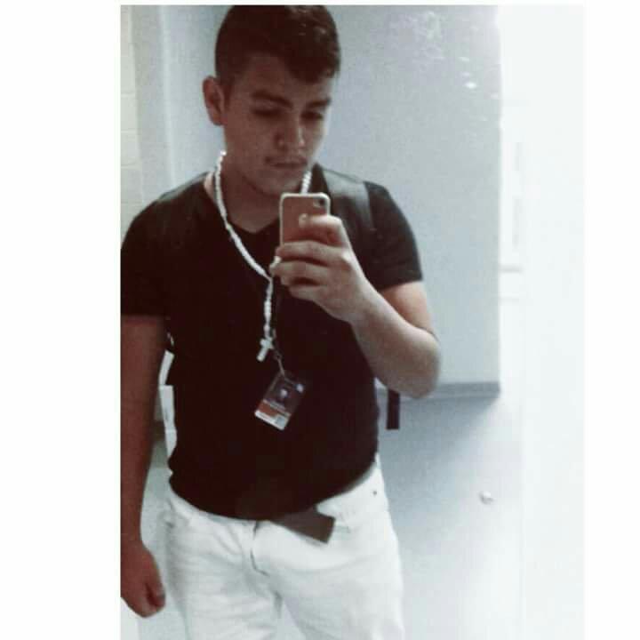 lorenzoc285's profile picture. 