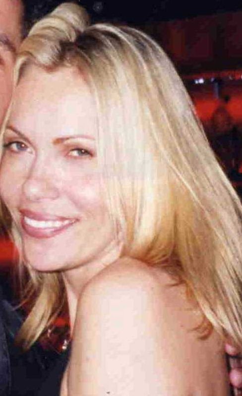 alexandralind's profile picture. Healer from childhood. I use words&energy through writing Screenplays, Books and Music.I don’t care much for social media but I care about you.