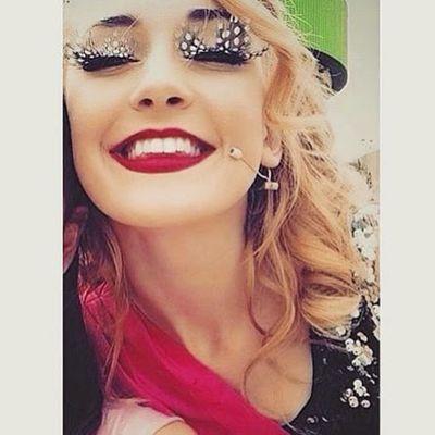 Mercedes Lambre desktop Wallpapers