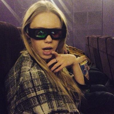 DashaNasanovich's profile picture. 