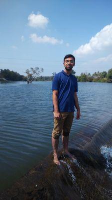 Cricket-Tennis fan, Engineer by heart-Sarcastic by nature, Tech lover