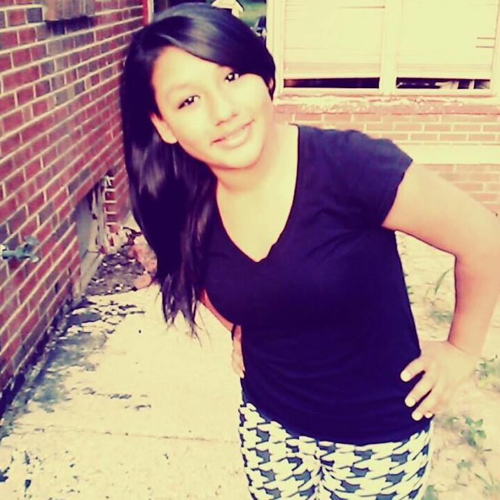 I live life like I live twice, I live my life out loud (lol), explore when get the chance!  (: #fallow I fallow back-
