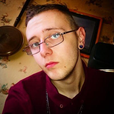 Ryan is my name and youtube is my game [20 from the UK] check out my channel and SUBSCRIBE! :) http://t.co/YC0DREx1ge…